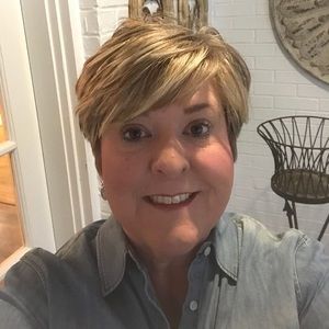 Meet your Posher, Juliette